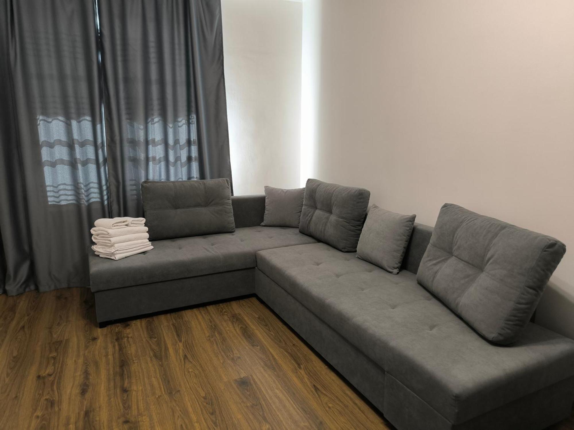 Apartments Domovik Parkaniya, 2A 무카체베 외부 사진