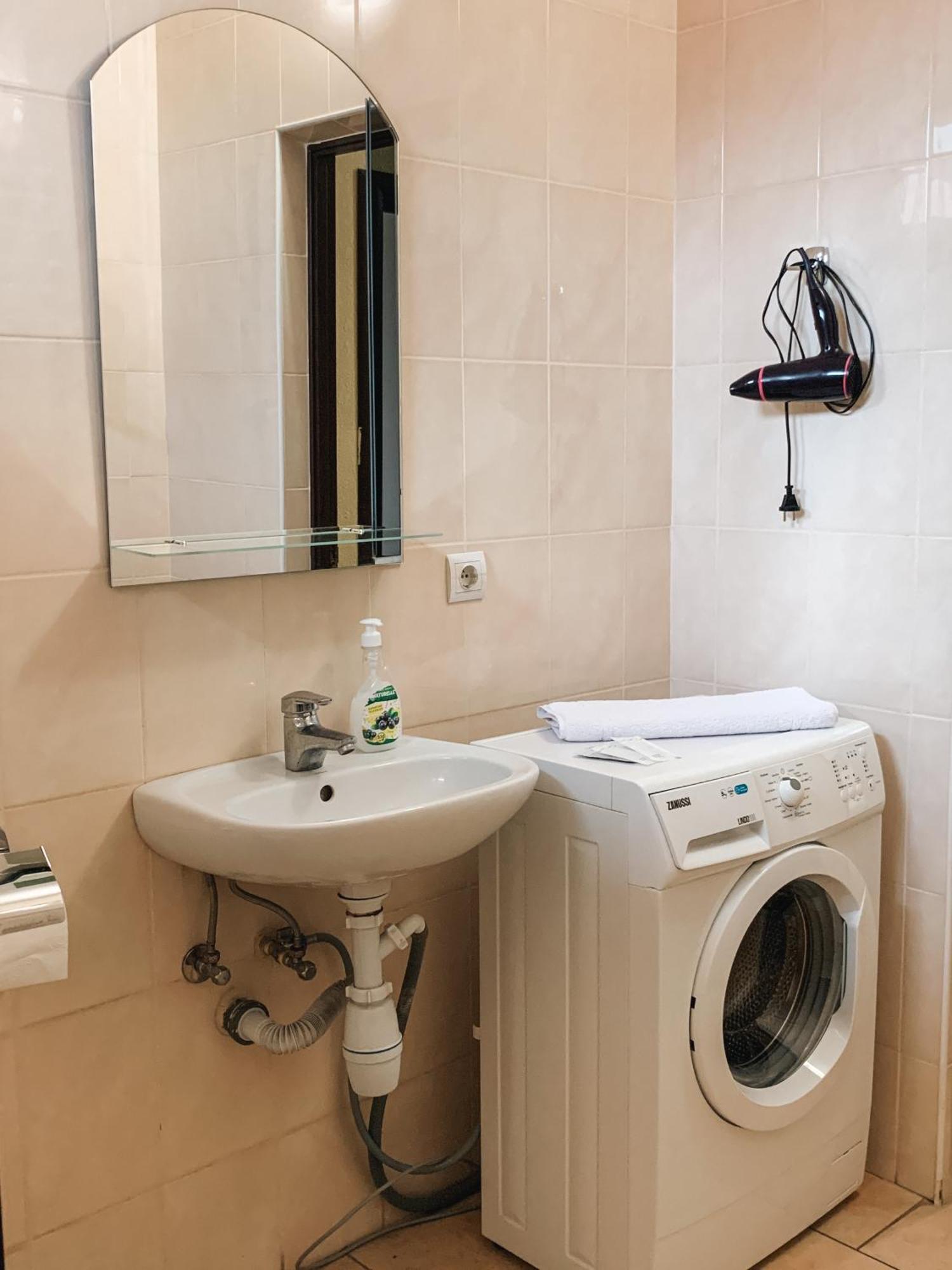 Apartments Domovik Parkaniya, 2A 무카체베 외부 사진