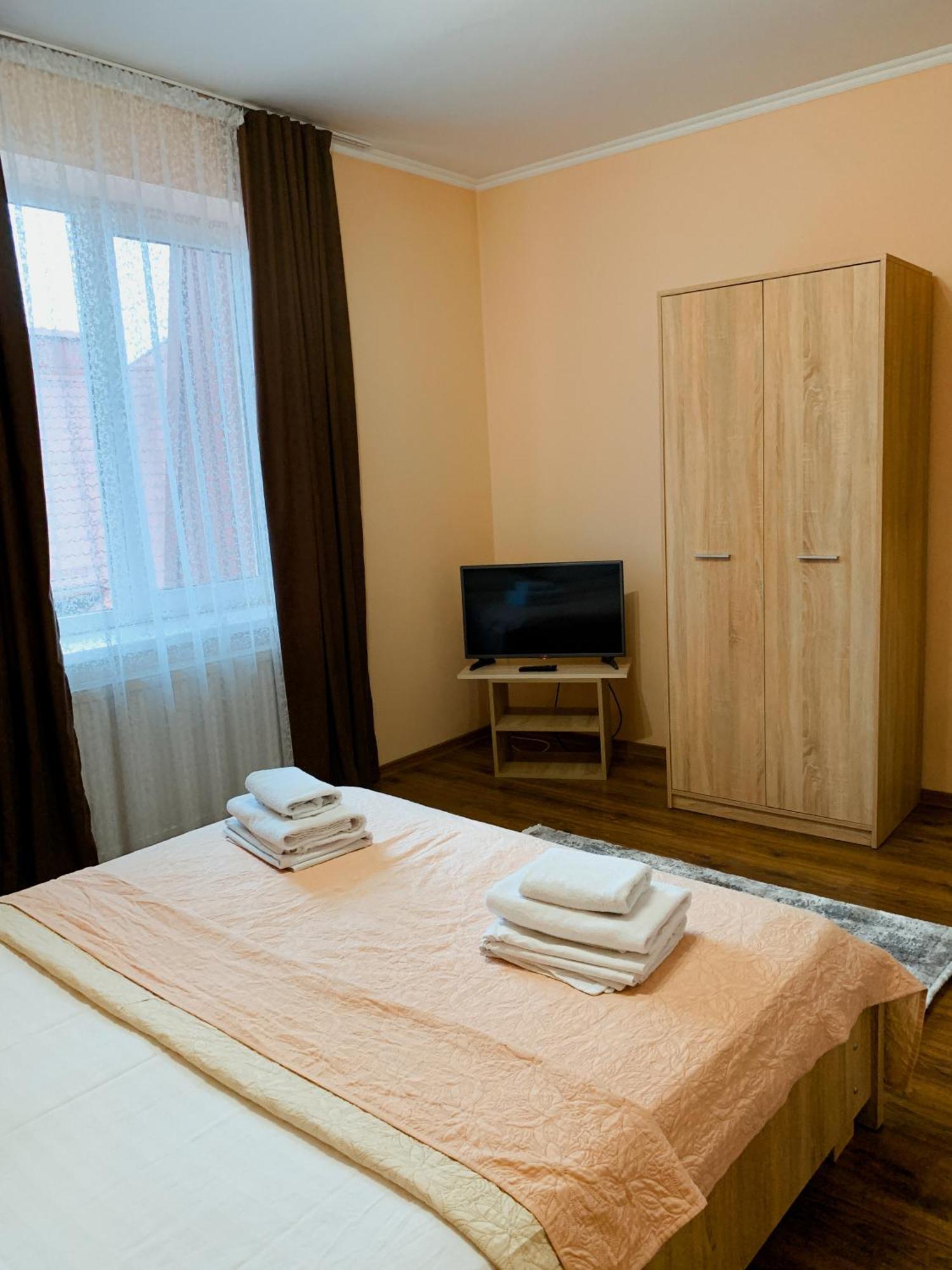 Apartments Domovik Parkaniya, 2A 무카체베 외부 사진
