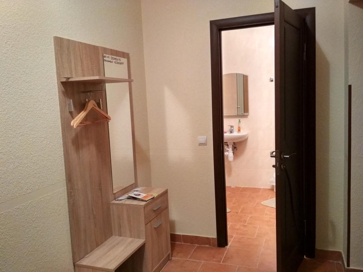 Apartments Domovik Parkaniya, 2A 무카체베 외부 사진
